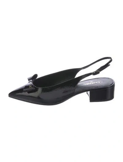 Pre-owned Chanel 2025 Interlocking Cc Logo Slingback Pumps W/ Tags In Black