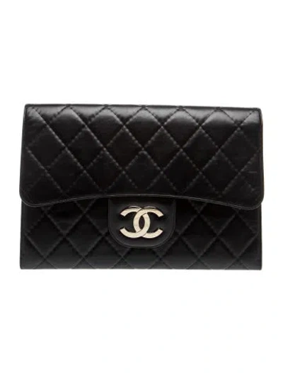 Pre-owned Chanel 2025 Large Xl Cc Clutch In Black