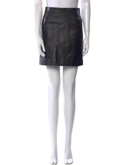 Pre-owned Chanel 2025 Skirt In Black