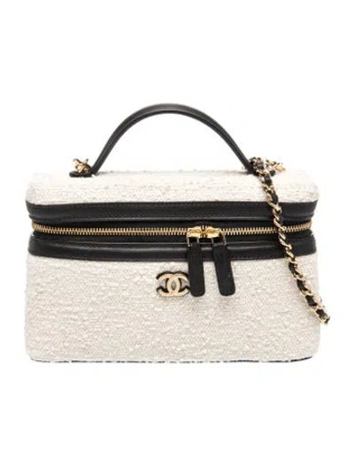 Pre-owned Chanel 2026 Coco Beach Slim Vanity Case W/ Chain In Neutral