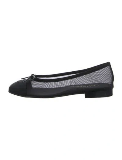 Pre-owned Chanel 2026 Interlocking Cc Logo Ballet Flats In Black