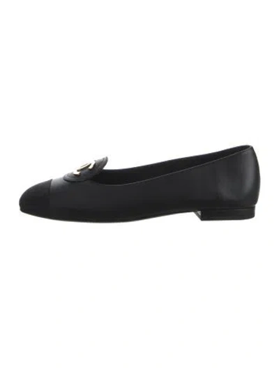 Pre-owned Chanel 2026 Interlocking Cc Logo Ballet Flats In Black/gold