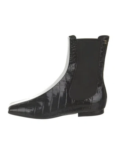 Pre-owned Chanel 2026 Interlocking Cc Logo Chelsea Boots In Black