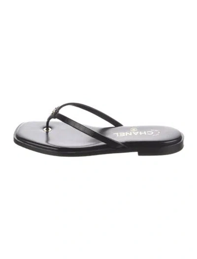 Pre-owned Chanel 2026 Interlocking Cc Logo Flip Flops In Black