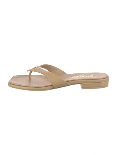 Pre-owned Chanel 2026 Interlocking Cc Logo Flip Flops In Neutrals