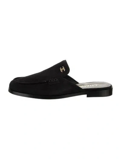 Pre-owned Chanel 2026 Interlocking Cc Logo Mules In Black