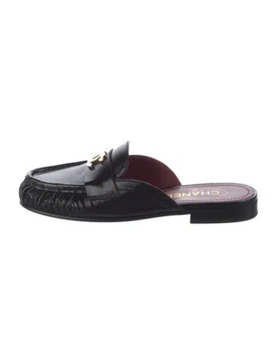 Pre-owned Chanel 2026 Interlocking Cc Logo Mules In Black