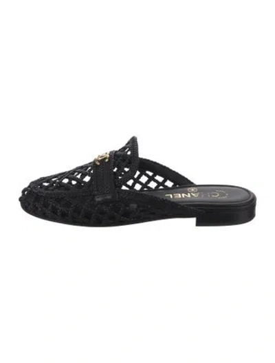 Pre-owned Chanel 2026 Interlocking Cc Logo Mules In Black/gold