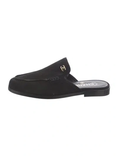 Pre-owned Chanel 2026 Interlocking Cc Logo Mules W/ Tags In Black
