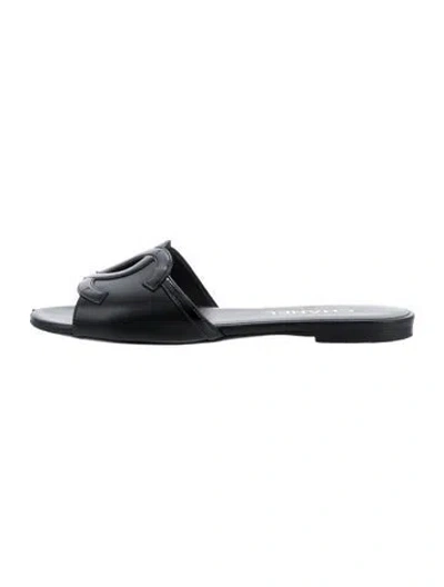 Pre-owned Chanel 2026 Interlocking Cc Logo Slides In Black