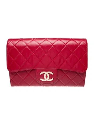 Pre-owned Chanel 2026 Large Crumpled Calfskin Clutch In Red