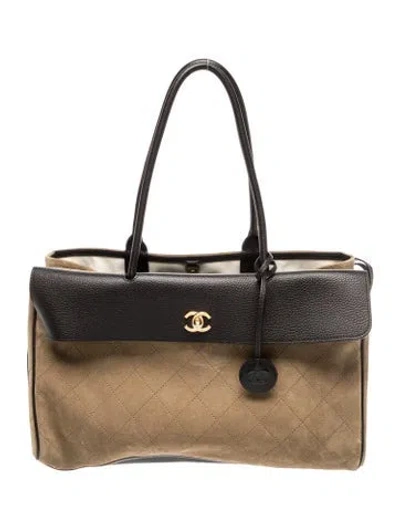 Pre-owned Chanel 2026 Urban Essentials Shopping Tote In Black/neutrals