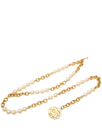 Pre-owned Chanel 20th Century Cc Gold Plated And Faux Pearls Chain Belt In White
