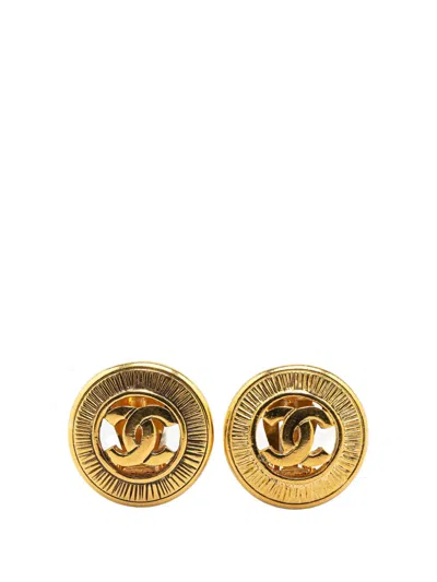 Pre-owned Chanel 20th Century Gold Plated Cc Clip On Earrings Costume Earrings