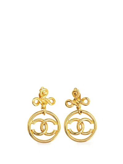 Pre-owned Chanel 20th Century Gold Plated Cc Drop Clip-on Earrings Costume Earrings