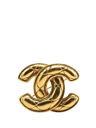 Pre-owned Chanel 20th Century Gold Plated Cc Quilted Brooch Costume Brooch