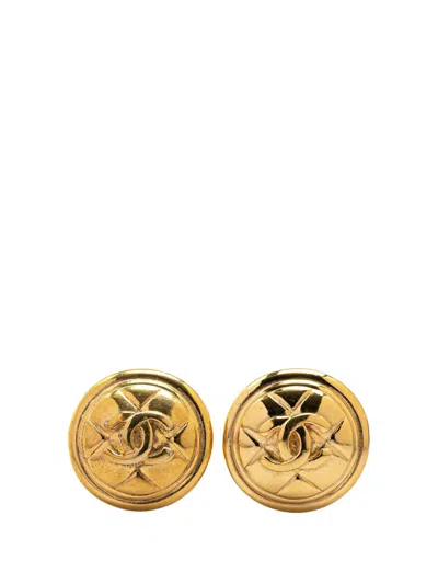 Pre-owned Chanel 20th Century Gold Plated Cc Quilted Clip On Earrings Costume Earrings
