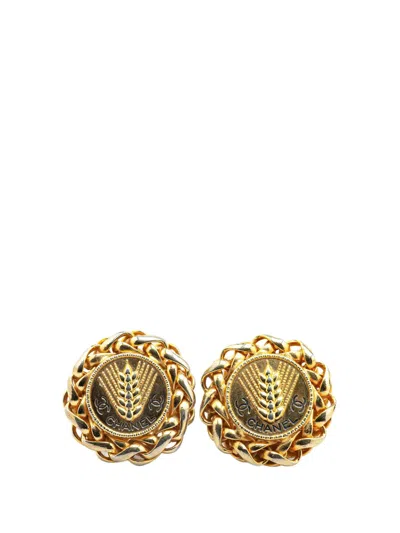 Pre-owned Chanel 20th Century Gold Plated Cc Wheat Medallion Clip On Earrings Costume Earrings
