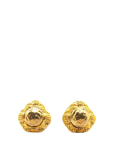 Pre-owned Chanel 20th Century Gold Plated Round Clip On Earrings Costume Earrings