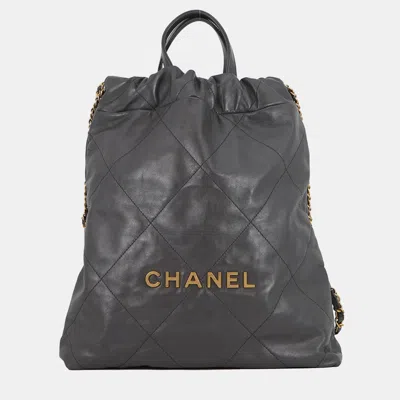 Pre-owned Chanel 22 Backpack Gray Shiny Calf Leather Size Small