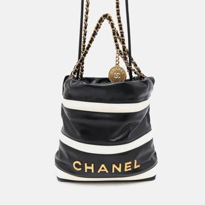 Pre-owned Chanel 22 Handbag Size Mini In Black