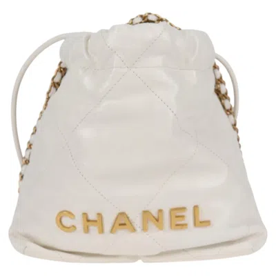 Pre-owned Chanel 22 Leather Shoulder Bag () In White