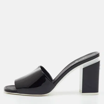 Pre-owned Chanel 22 Size 39 Black Patent Leather Block Heel Slide Sandals