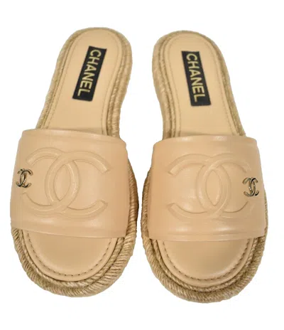 Pre-owned Chanel 23c Beige Lambskin Leather Cc Logo Slide Sandal Slip Espadrille Flat 37