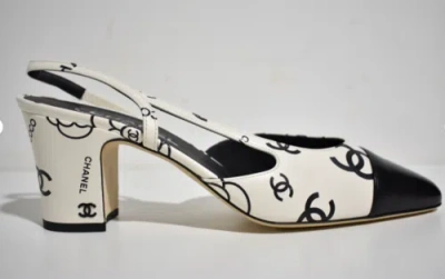 Pre-owned Chanel 23p Mademoiselle Coco Sling White Black Cc Logo Slingback Sandal Heel 38