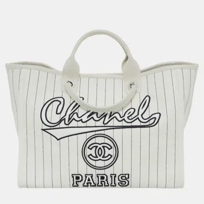 Pre-owned Chanel 23p Medium Deauville Stripes Tote Bag In White