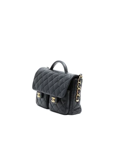Chanel 24a Messenger Bag In Black