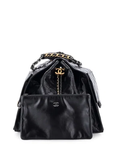 Pre-owned Chanel 25 Quilted Shiny Crumpled Calfskin Medium Hobo Bag In Black