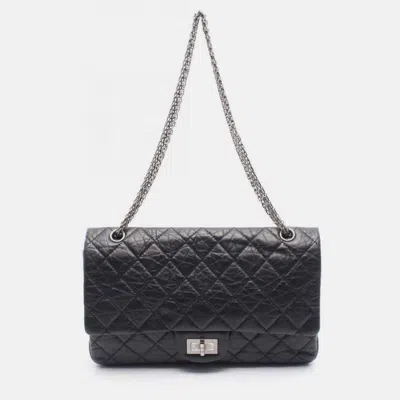 Pre-owned Chanel 2.55 Matelasse Maxi Double Flap Shoulder Bag In Calfskin Leather Black