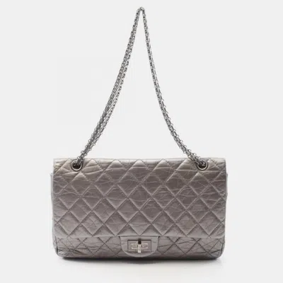 Pre-owned Chanel 2.55 Matelasse Maxi Silver Leather Double Flap Shoulder Bag