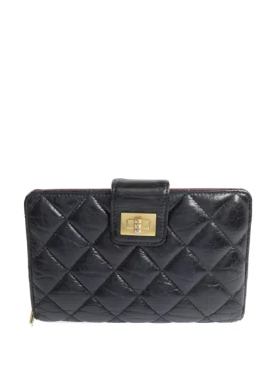 Pre-owned Chanel 2.55 Quilted Wallet In Black