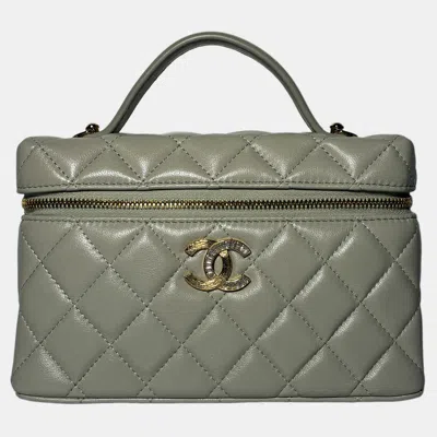 Pre-owned Chanel 25b Grey Vanity With Chain In Gray
