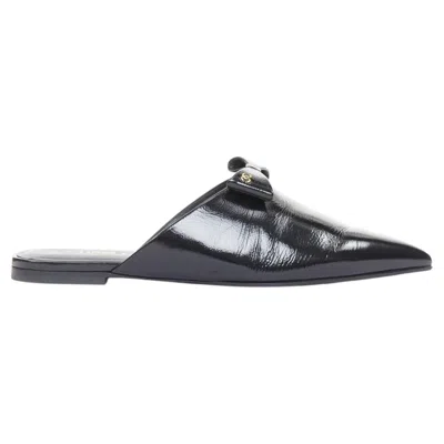 Pre-owned Chanel 25p Black Patent Leather Silver Cc Logo Bow Pointy Mule Slippers Eu37.5