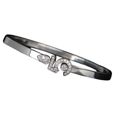 Pre-owned Chanel 26869  N�5 18k White Gold Round Diamond Number Five Bangle 7'' Bracelet