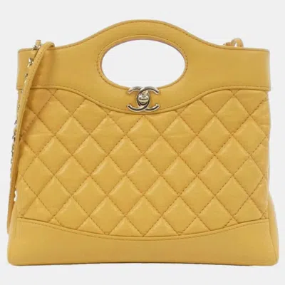 Pre-owned Chanel 31 Line Yellow Leather Handbag