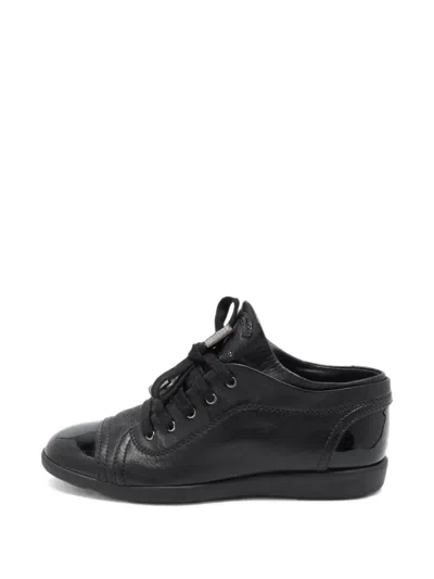 Pre-owned Chanel 36 Cc Calf Patent-panel Low-top Sneakers In Black