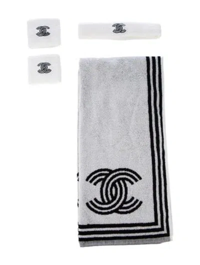 Pre-owned Chanel 4-piece 2024 Cruise Sport Towel Set In Multi