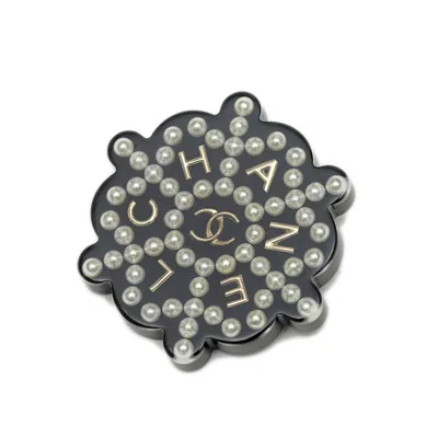 Pre-owned Chanel Artificial Ivory Plastic Brooch () In Black