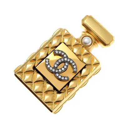 Pre-owned Chanel Artificial Ivory Plating Brooch () In Gold