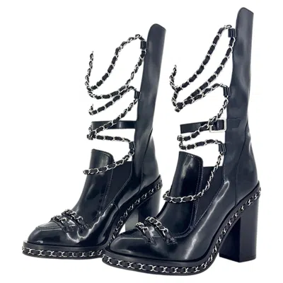 Pre-owned Chanel A/w2013 Karl Lagerfeld Chain Obsession Patent Leather Block Heel Boots 37 In Black