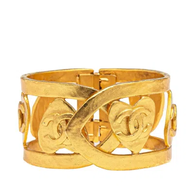 Pre-owned Chanel Bangle () In Gold