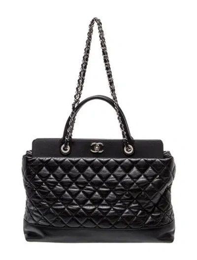Pre-owned Chanel Be Cc Tote In Black