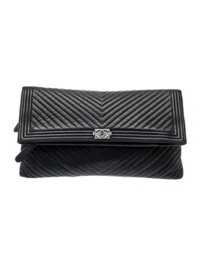 Pre-owned Chanel Beauty Cc Boy Clutch In Black