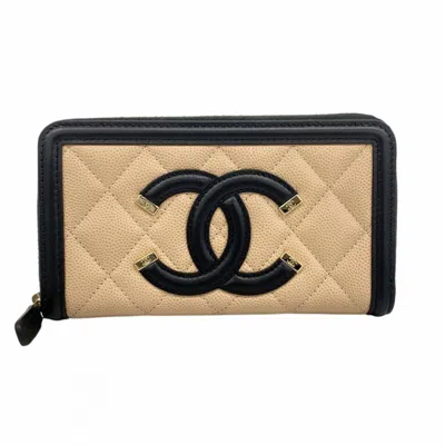 Pre-owned Chanel Beige Black Grained Calfskin Wallet (bi-fold) () In Multi