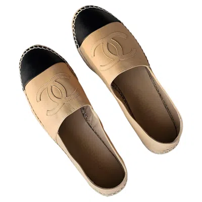 Pre-owned Chanel Beige Black Lambskin Espadrilles Cc Logo Flats Shoes Eu 40 Us 10 Box