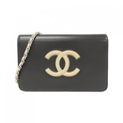 Pre-owned Chanel Beige Black Leather Chain/shoulder Wallet () In Multi